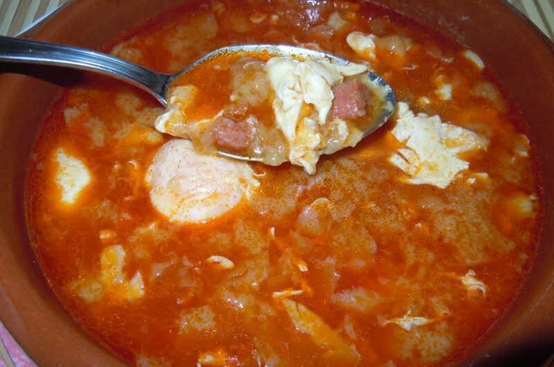 Sopa castellana o sopa de ajo